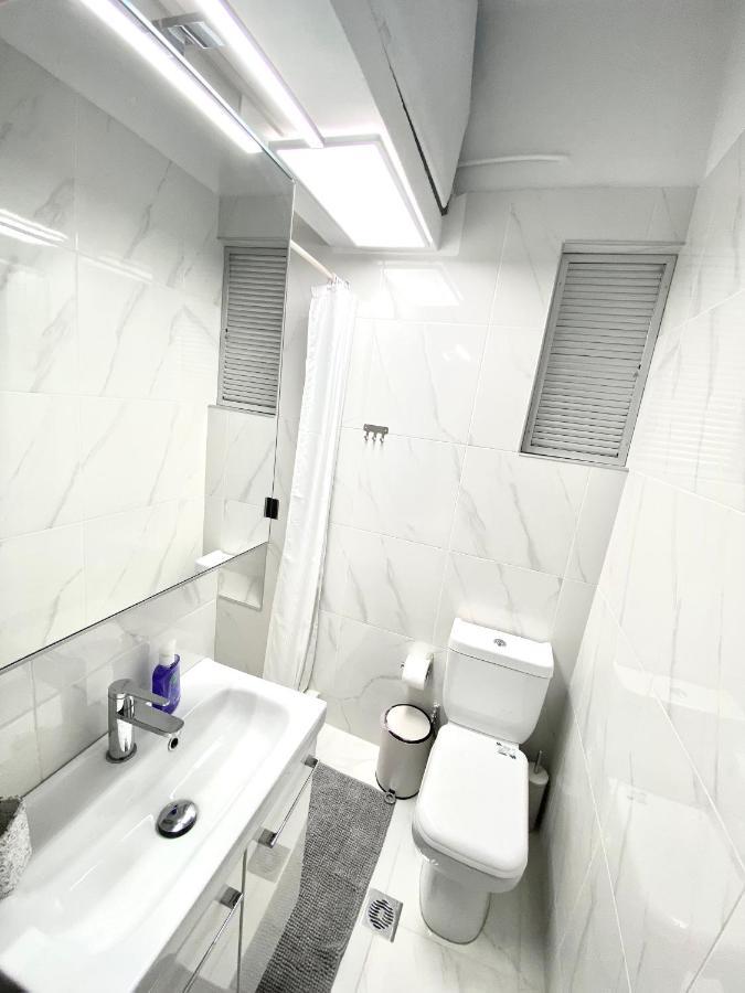 Classic 2 Bedroom Apartment Next To Metro - Marousi เอเธนส์ ภายนอก รูปภาพ